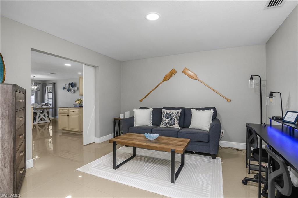 828 51st Ter Property Photo 22