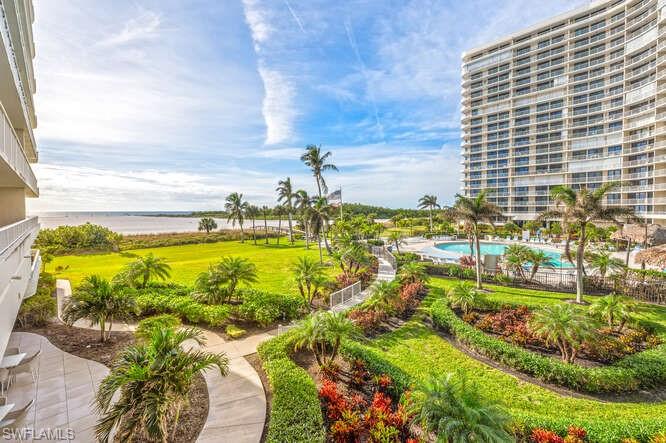 260 Seaview Ct 1-208 Property Photo 2