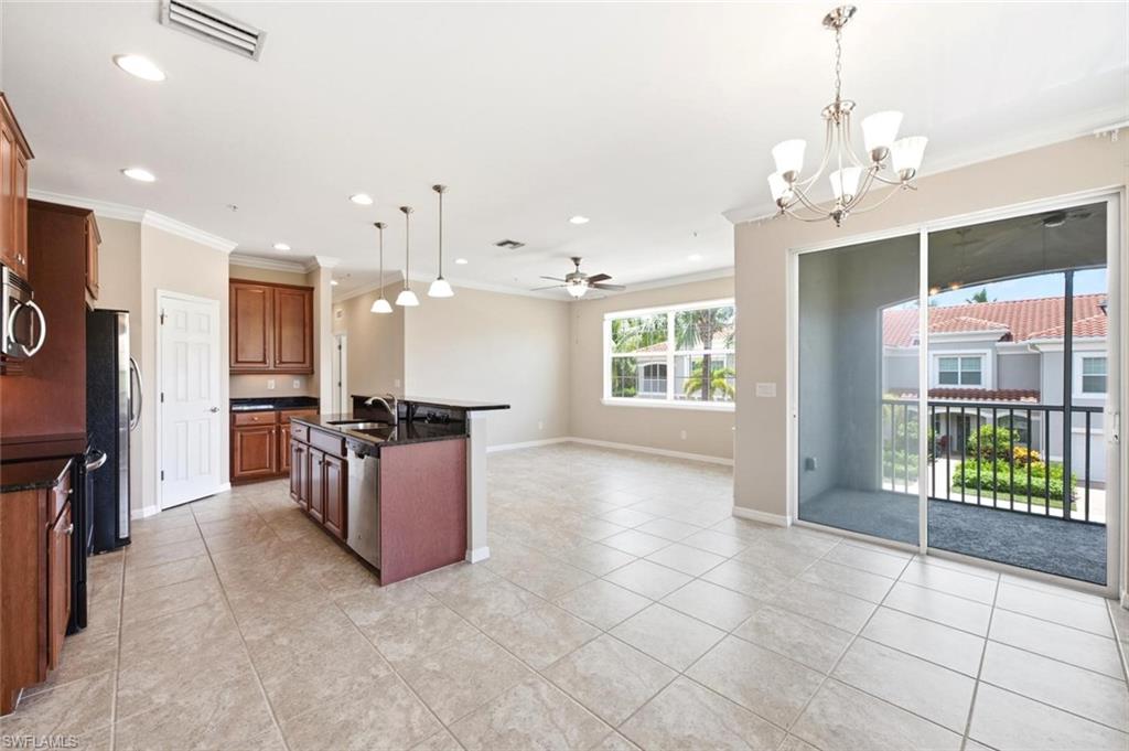 23421 Alamanda Dr 201 Property Photo 4