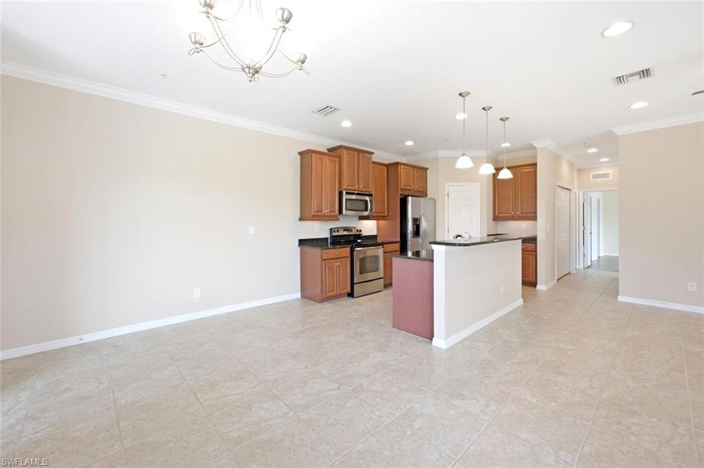23421 Alamanda Dr 201 Property Photo 7
