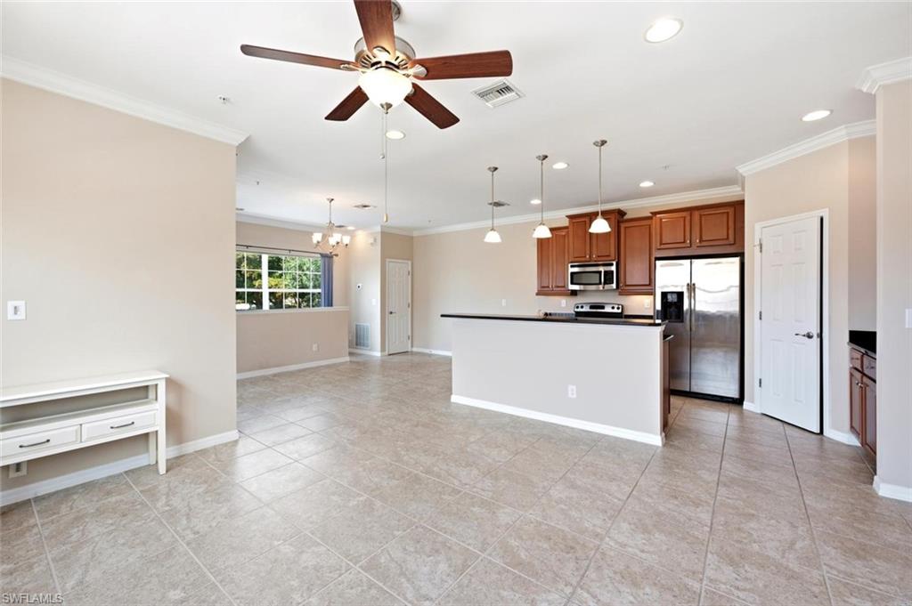 23421 Alamanda Dr 201 Property Photo 8
