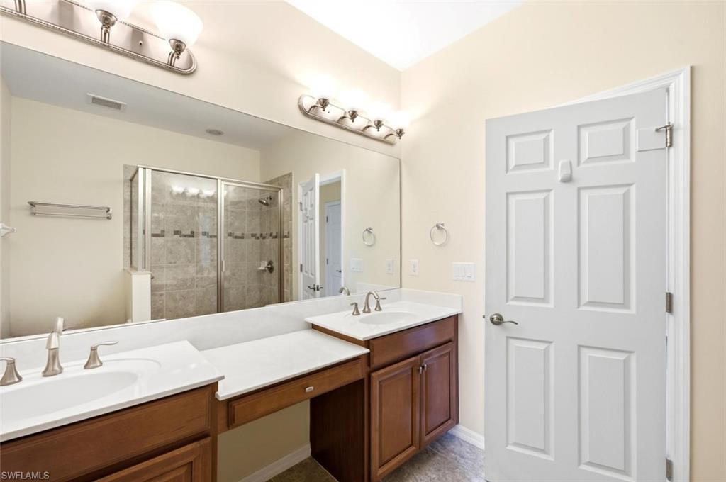 23421 Alamanda Dr 201 Property Photo 14