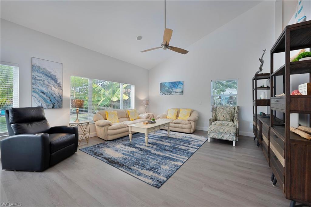 27218 Barefoot Ln Property Photo 3