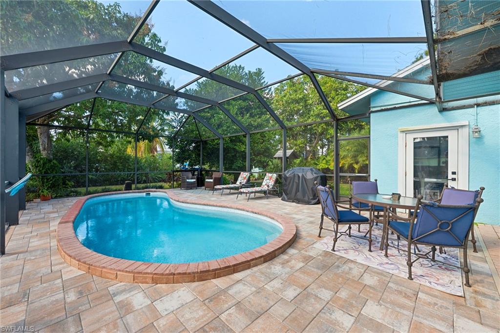 27218 Barefoot Ln Property Photo 15