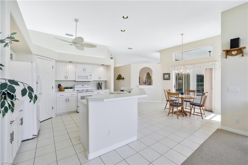 5561 Harborage Dr Property Photo 12