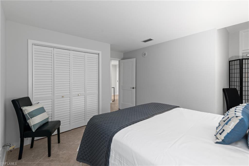 5555 Heron Point Drive 101 Property Photo 18