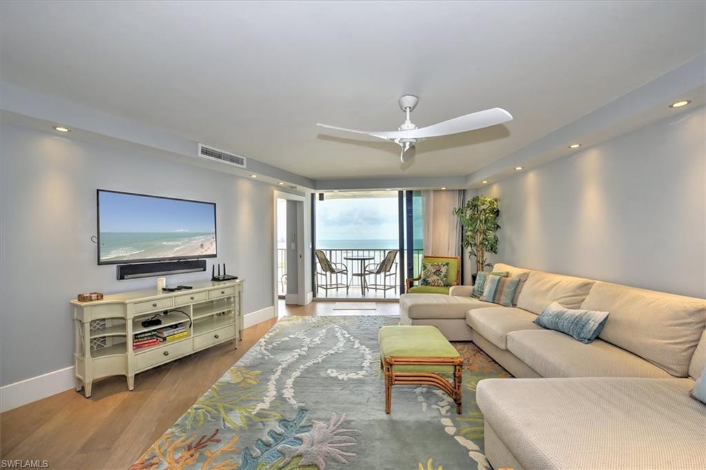 380 Seaview Ct 1404 Property Photo 10