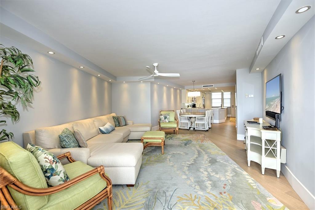380 Seaview Ct 1404 Property Photo 11