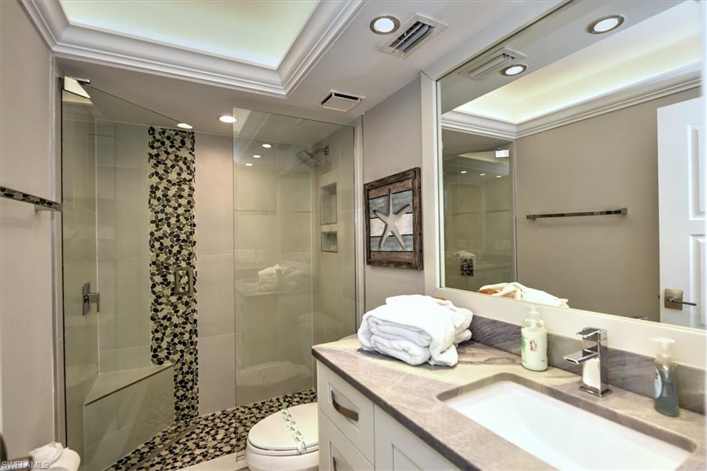 380 Seaview Ct 1404 Property Photo 23