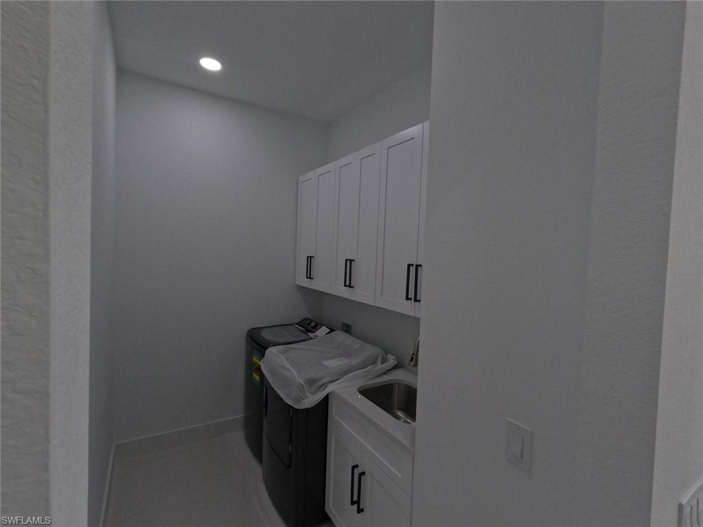 2423 6th St Property Photo 14