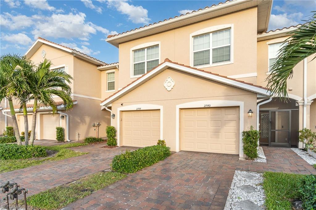 2740 Blossom Way Property Photo 2