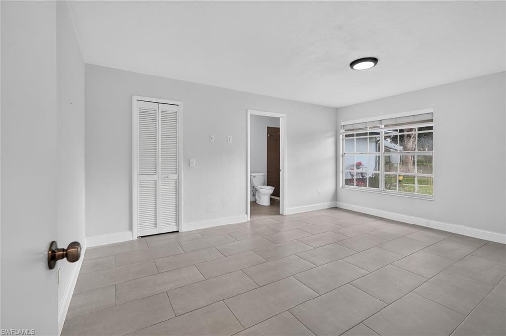 10452 Lakeport Ct Property Photo 6