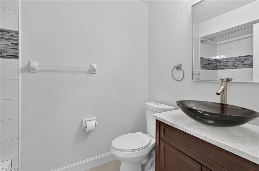 10452 Lakeport Ct Property Photo 11