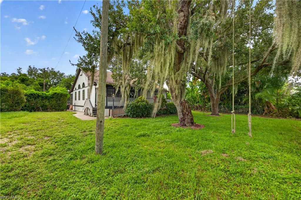 16970 Carolyn Ln Property Photo 3