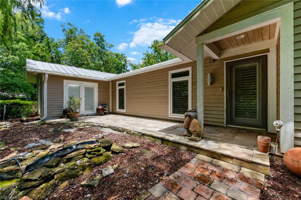 5247 Cherry Wood Dr Property Photo 4