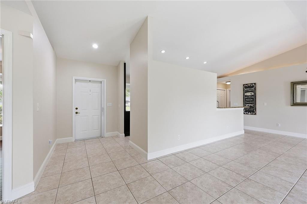 1073 Alhambra Cir Property Photo 19