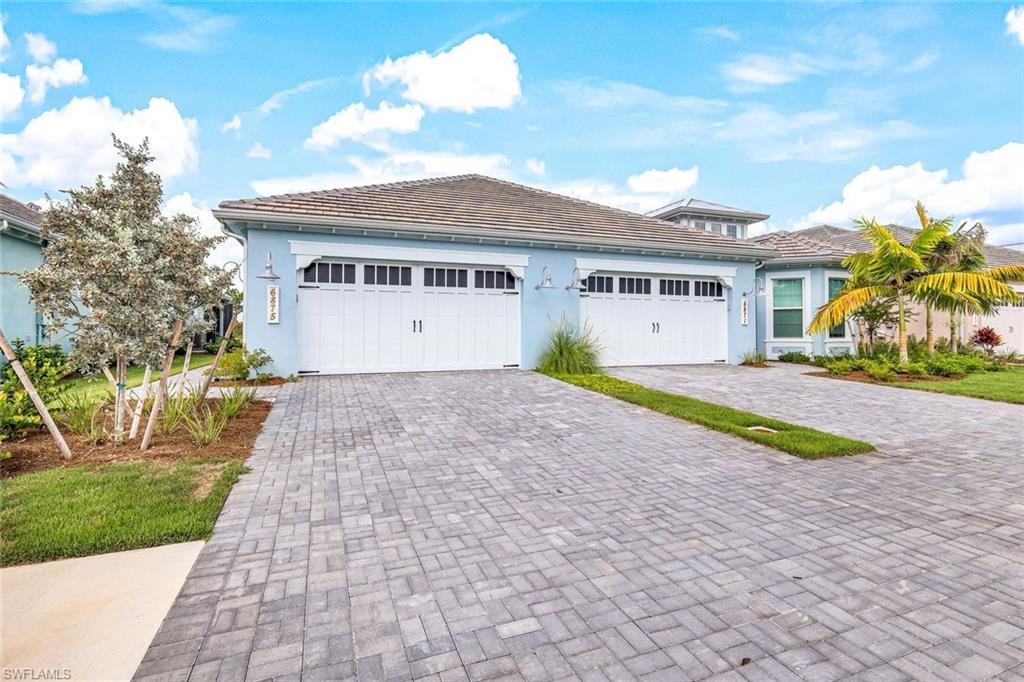 6875 Saona Ct Property Photo 17