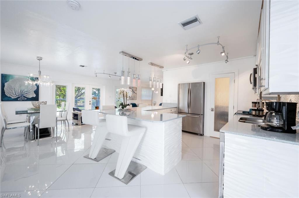 5940 English Oaks Ln Property Photo 1