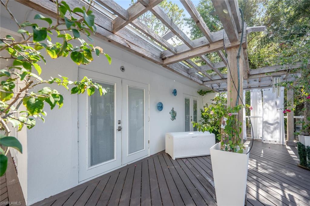 5940 English Oaks Ln Property Photo 12