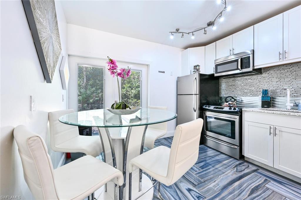 5940 English Oaks Ln Property Photo 25