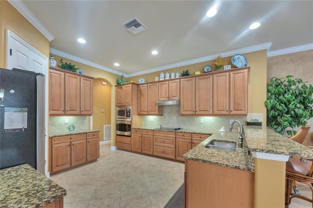 21093 Torre Del Lago St Property Photo 8