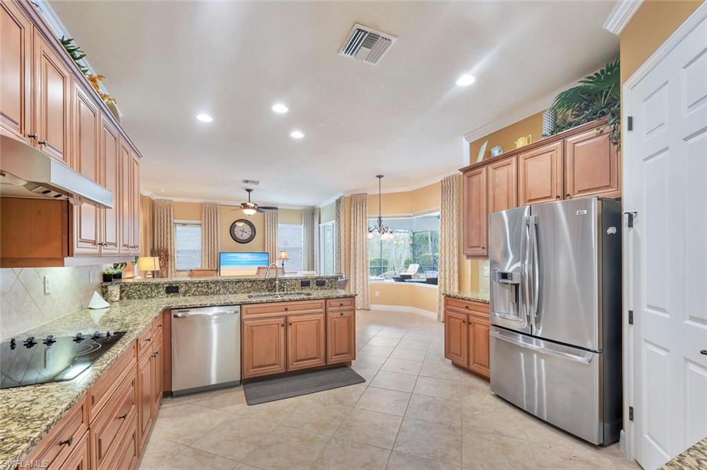 21093 Torre Del Lago St Property Photo 9