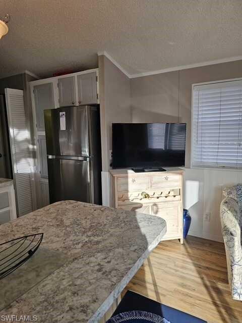 101 Limetree Park Dr Property Photo 4