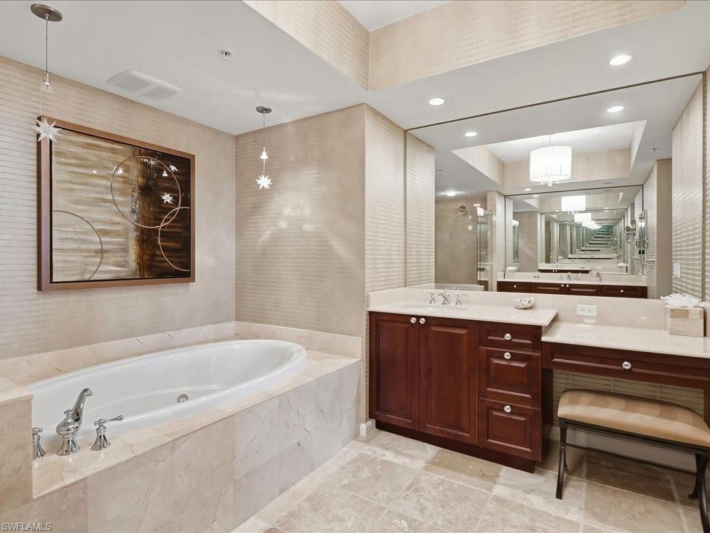 1050 Borghese Ln 1004 Property Photo 18