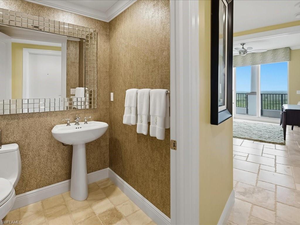 1050 Borghese Ln 1004 Property Photo 20
