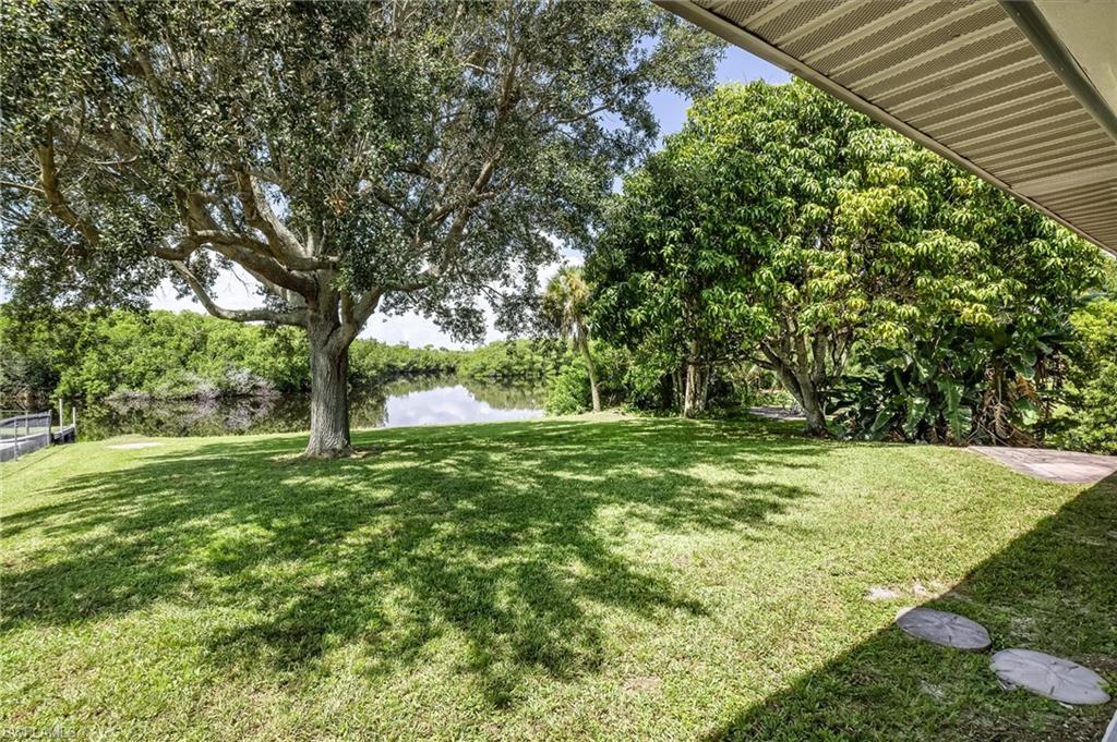 1285 Driftwood Dr Property Photo 2