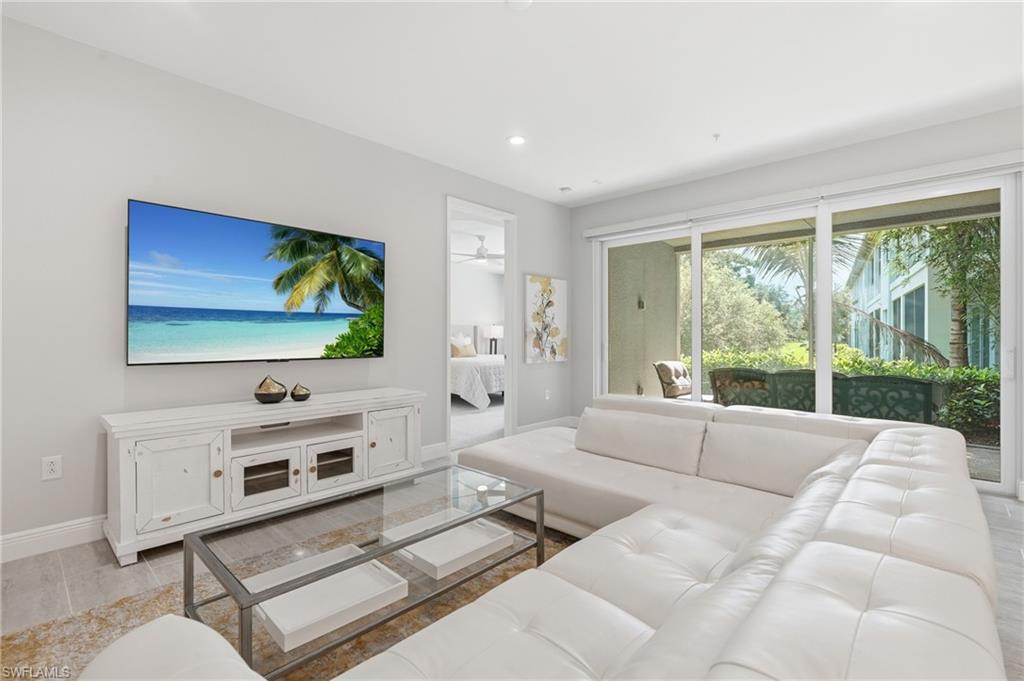 2560 Seychelles Dr 1003 Property Photo 4