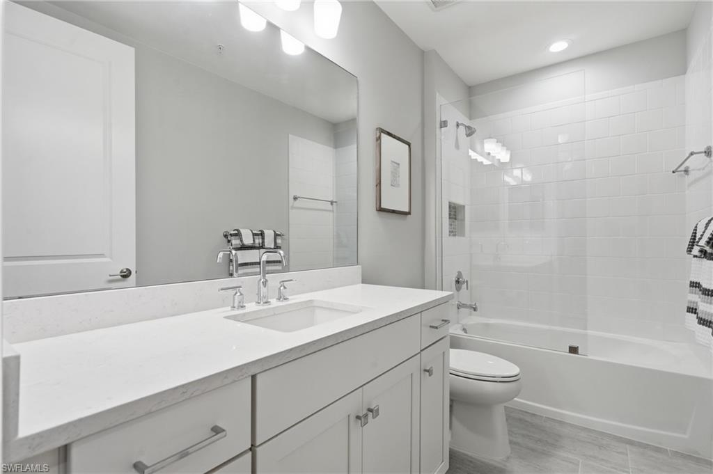 2560 Seychelles Dr 1003 Property Photo 16