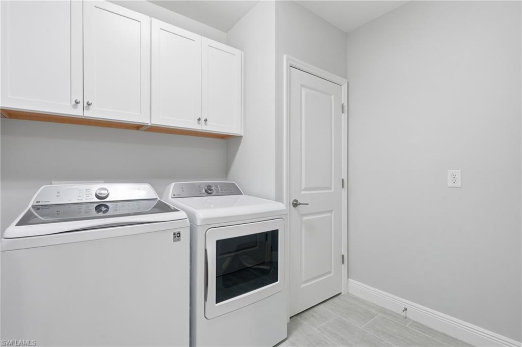 2560 Seychelles Dr 1003 Property Photo 17