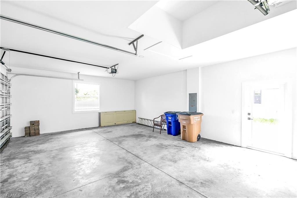 578 Woodview Dr Property Photo 38