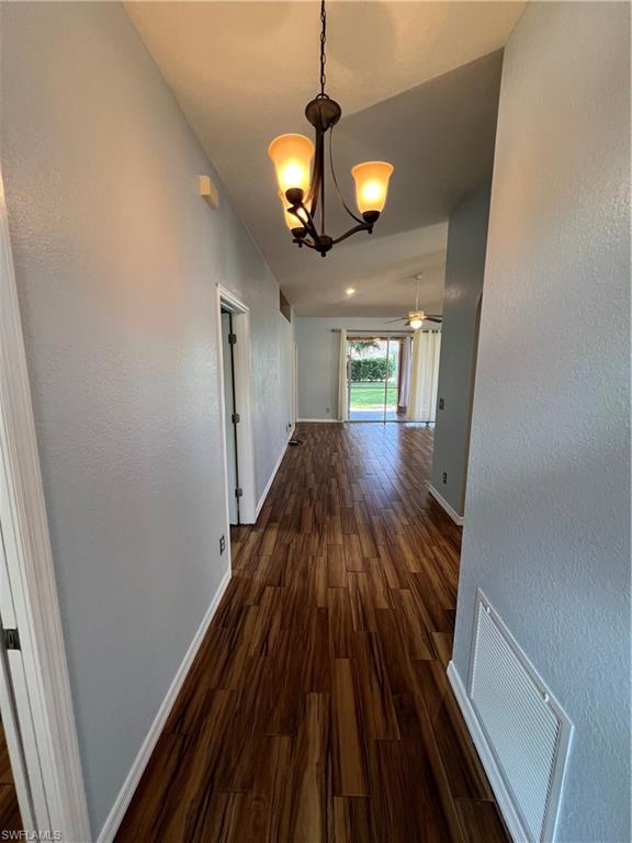 608 Crossfield Cir Property Photo 4
