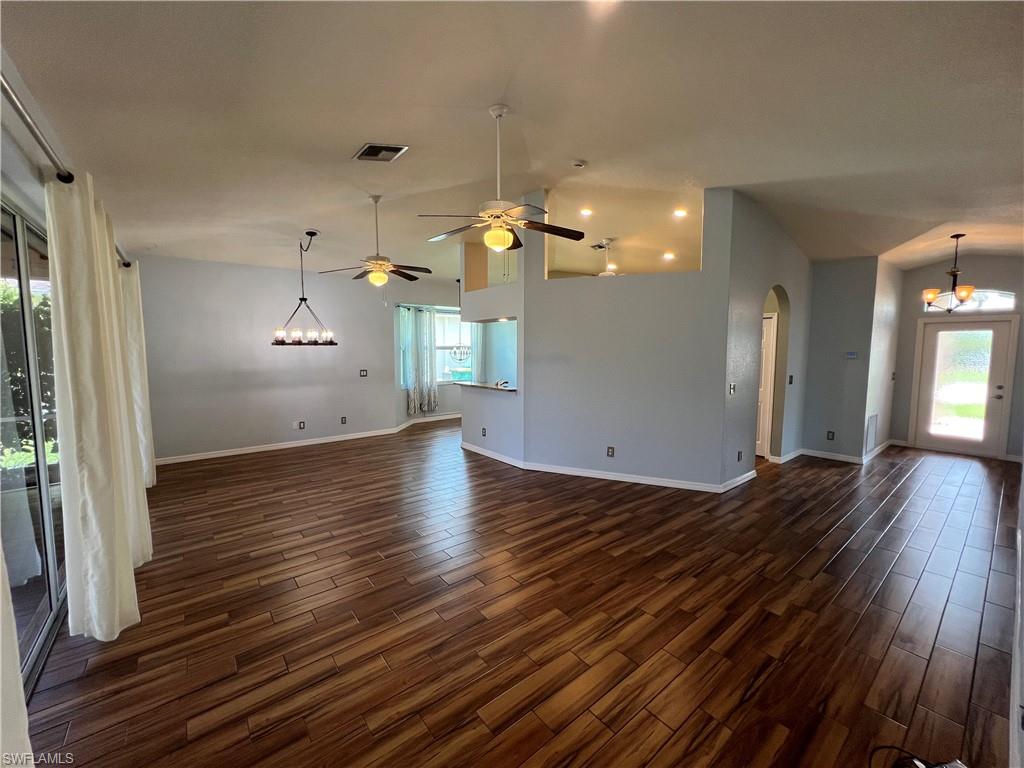 608 Crossfield Cir Property Photo 6