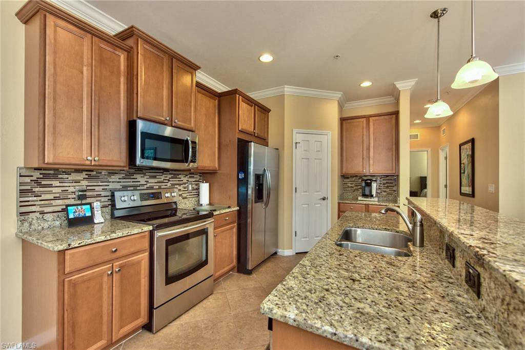 23430 Alamanda Dr 201 Property Photo 3