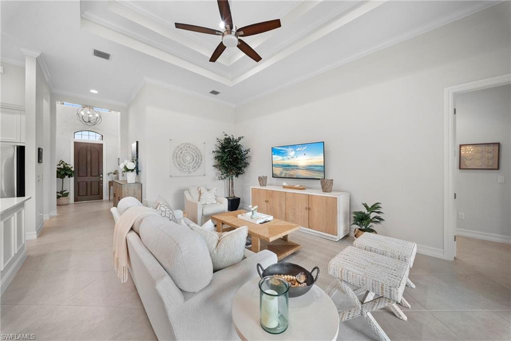 6522 Roma Way Property Photo 10