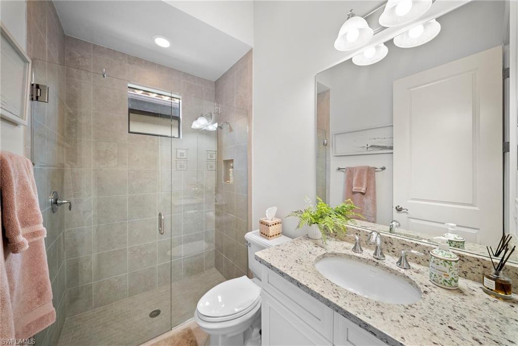 6522 Roma Way Property Photo 19