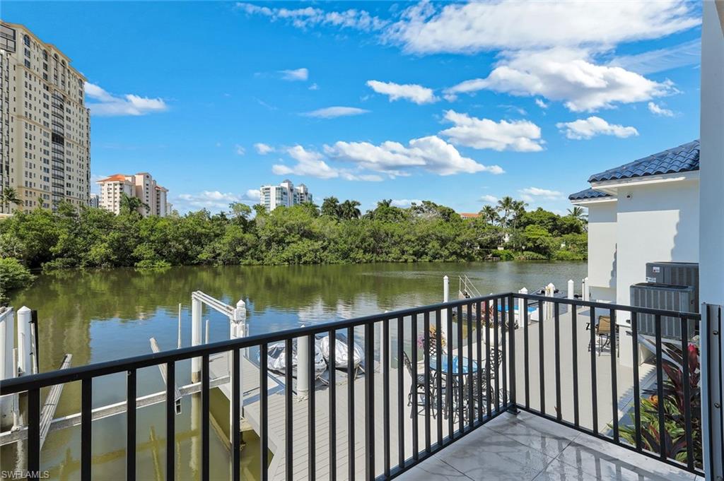 4900 Gulf Shore Blvd N Property Photo 33