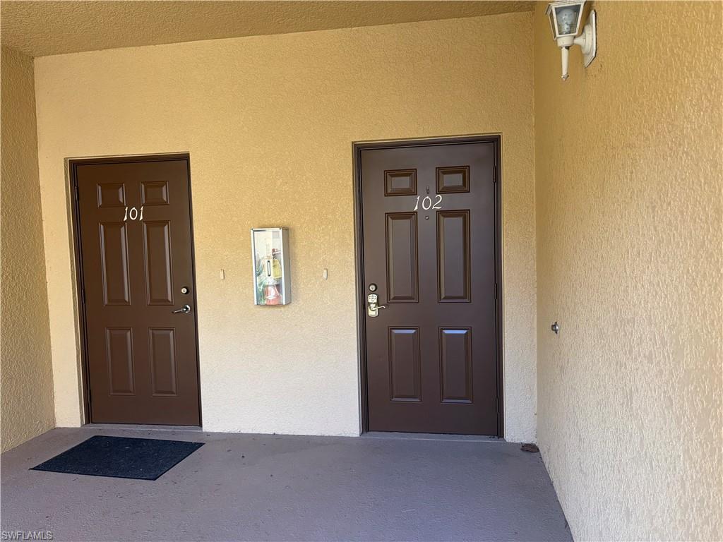 1096 Winding Pines Cir 102 Property Photo 4