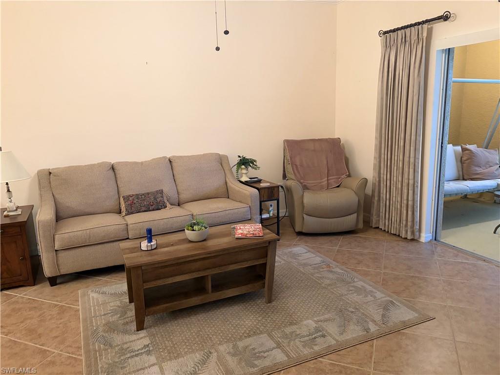 1096 Winding Pines Cir 102 Property Photo 14