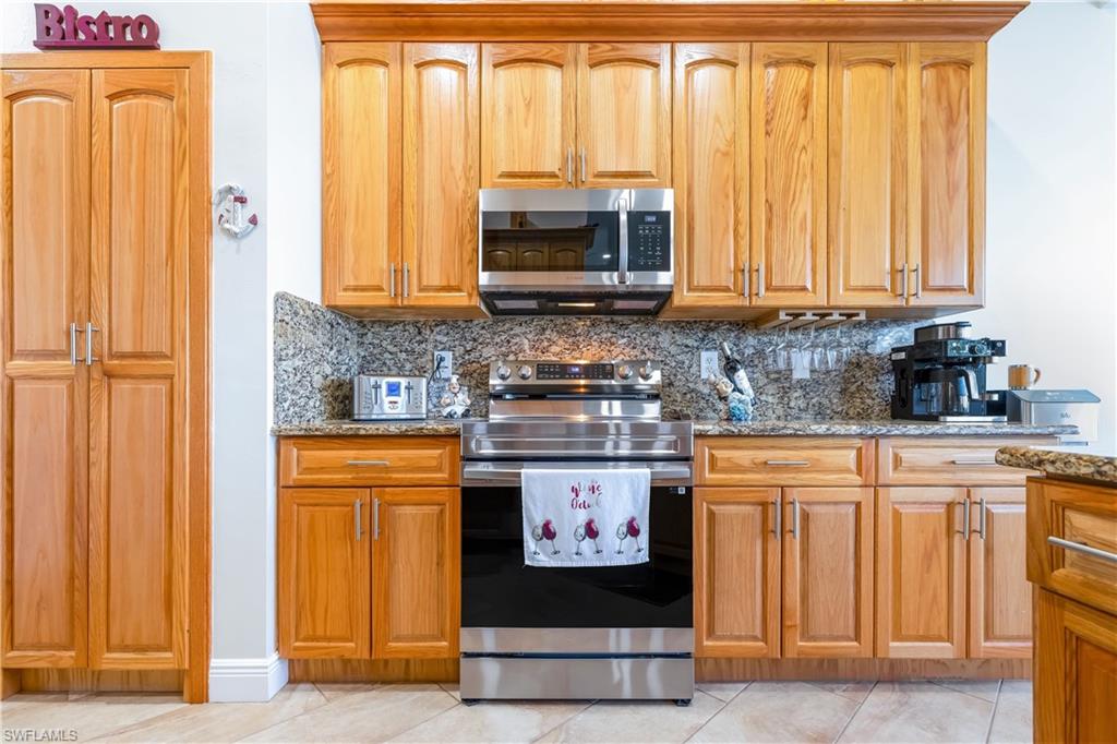 110 16th Ter Property Photo 15