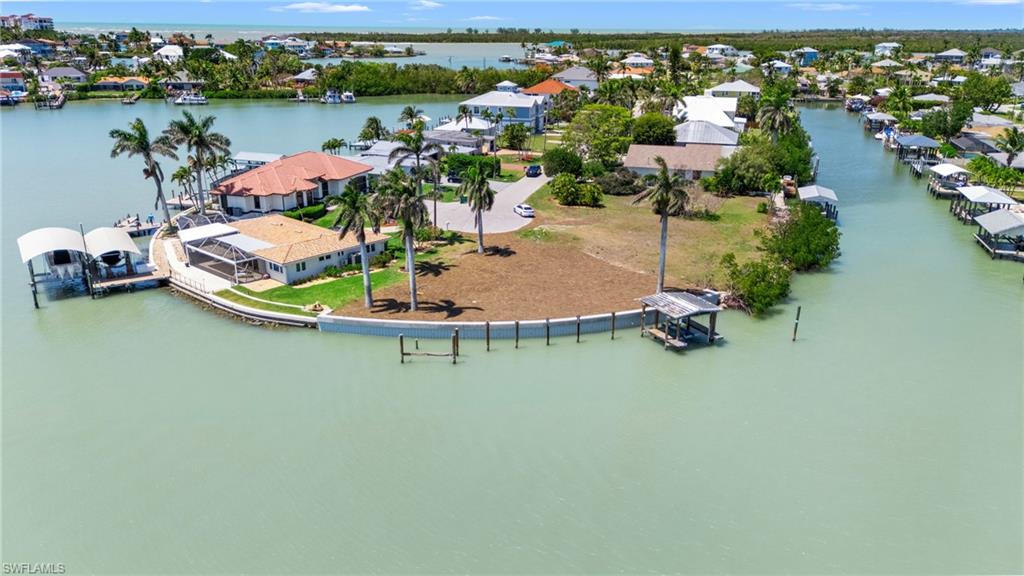 159 Tahiti St Property Photo 12