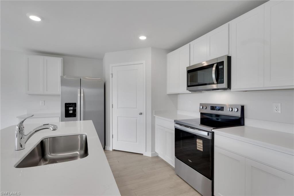 533 Ilaria Ct Property Photo 6