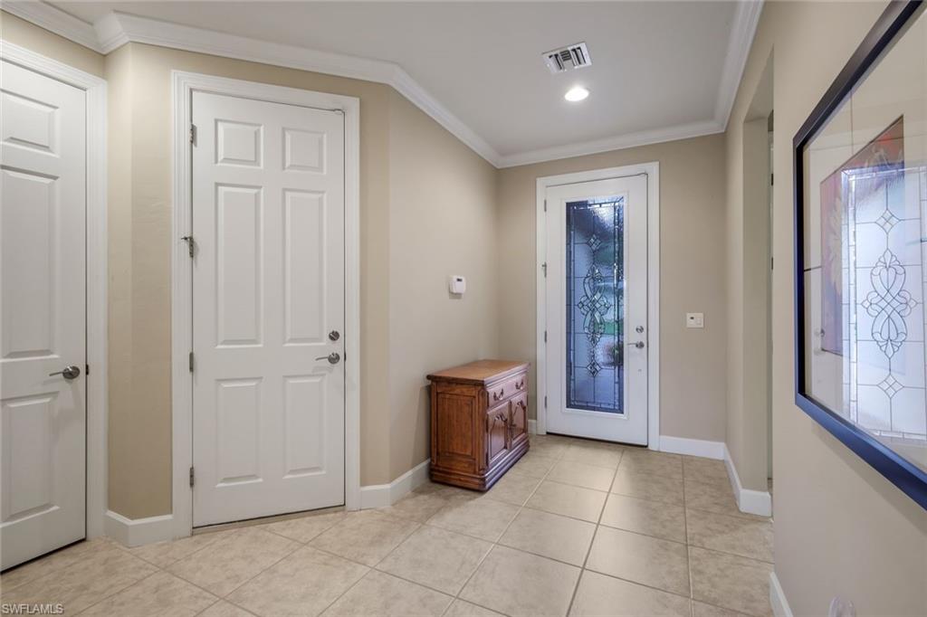 10820 Rutherford Rd Property Photo 4