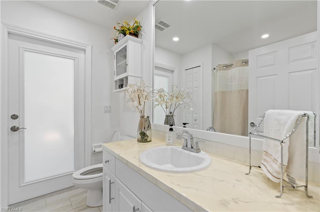 9052 Cypress Dr N Property Photo 8