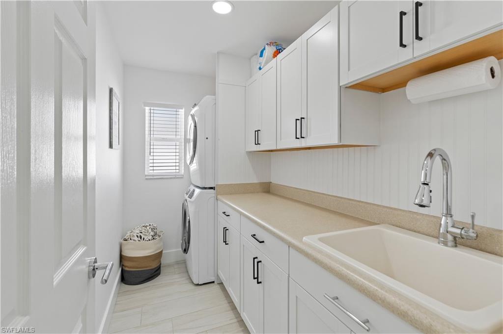 9052 Cypress Dr N Property Photo 13