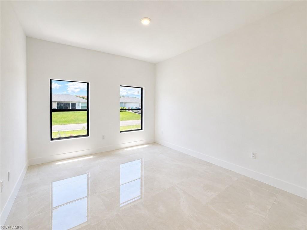 2220 39th Ter Property Photo 15