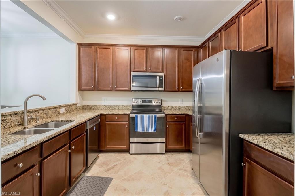 2744 Blossom Way Property Photo 10